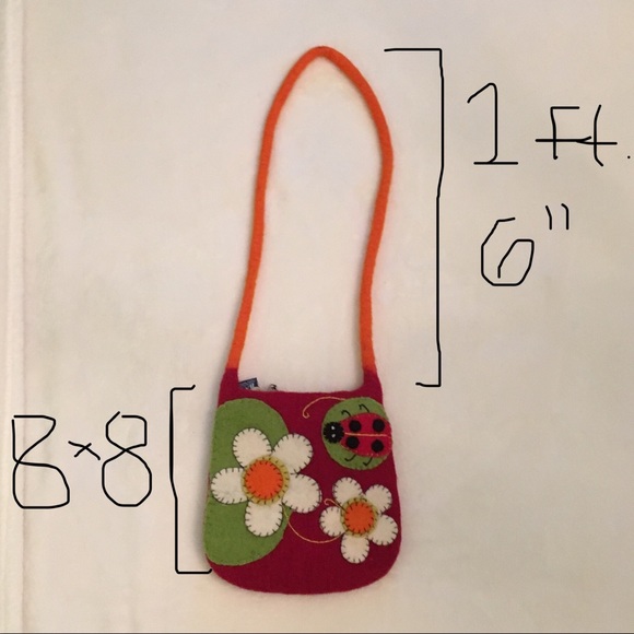 BNB Over-the-shoulder Felted Bag 100% Wool - Picture 3 of 3